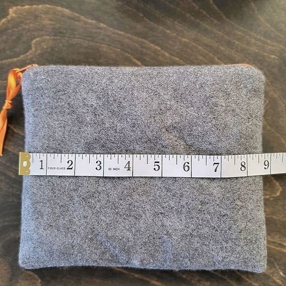 Lot of 2 | Handmade grey felt contrast zipper pencil cases - Picture 5 of 9